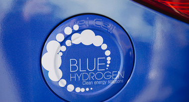 Hype taxi : hydrogen vehicle